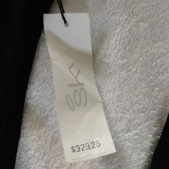 NEW SKY SIZE MED BEAUTIFUL DESIGNER SHIRT - Picture 4 of 7